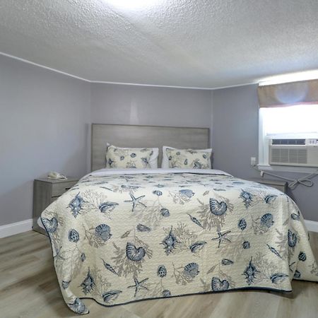 ווסט יארמאות' Windrift Motel מראה חיצוני תמונה