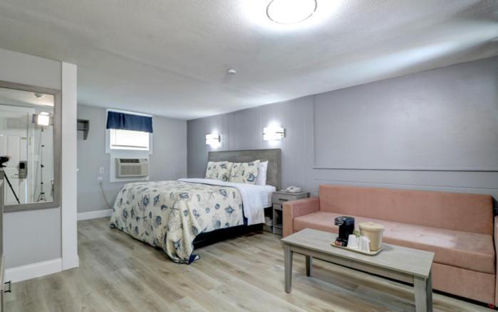 ווסט יארמאות' Windrift Motel מראה חיצוני תמונה