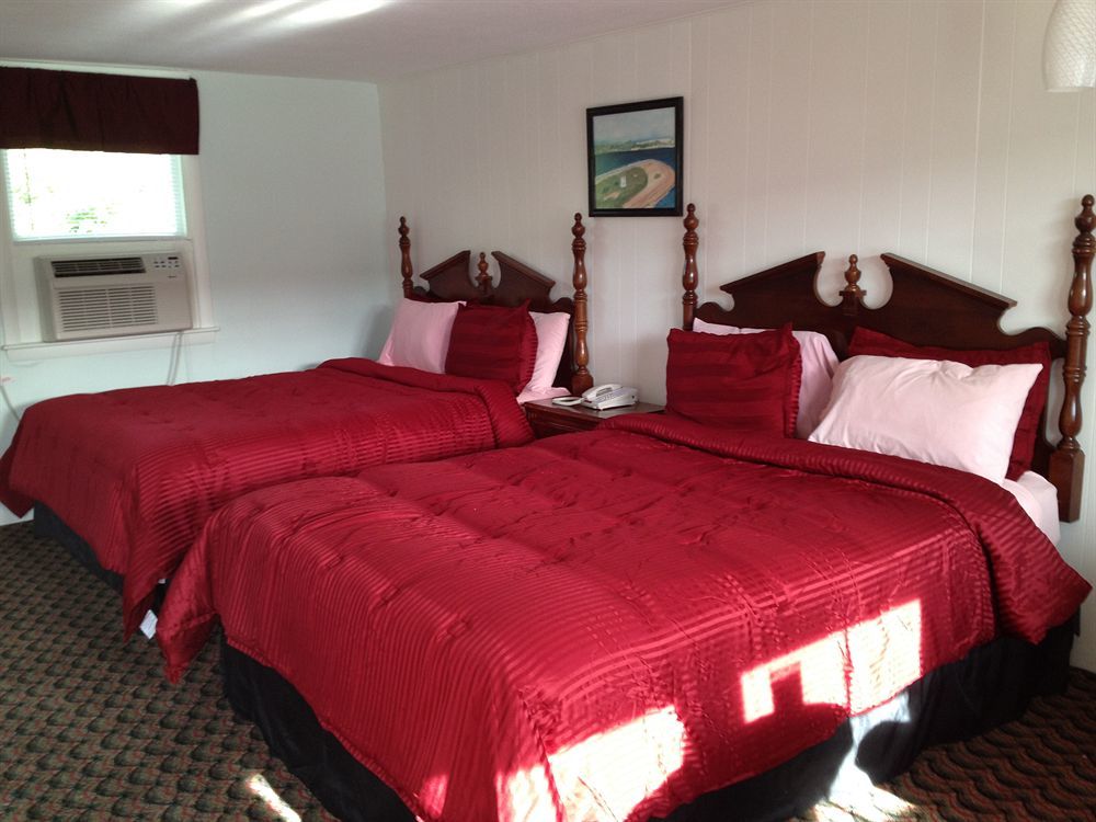 ווסט יארמאות' Windrift Motel מראה חיצוני תמונה